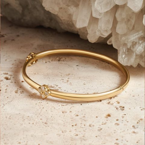 Destellos que la hacen única 💫 Puñera de oro 18k, pídela con Circon o Moissanitas 💎 #allianajo