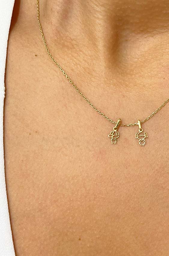 Dijes niñitos en oro 18k