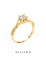 Anillo Ariel en Oro Amarillo 18K con Moissanite