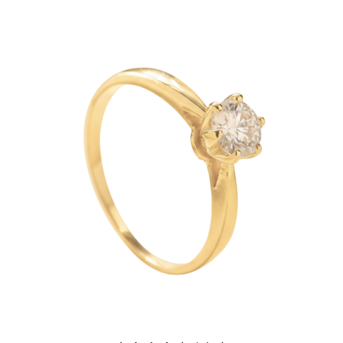 Anillo Leticia en Oro Amarillo 18K con Moissanite