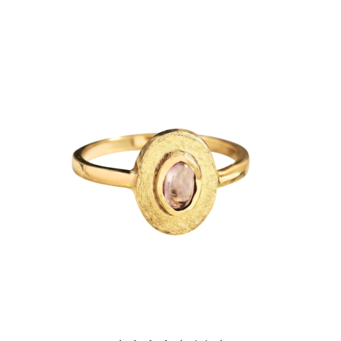 Anillo Arenado en Oro Amarillo 18K con Turmalina Rosa