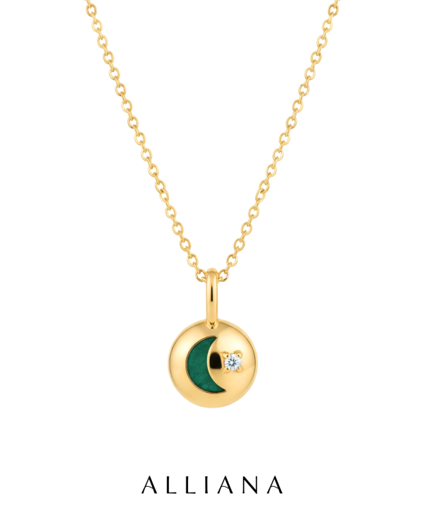 Dije Luna Cabuchón en Oro Amarillo 18K con Moissanite