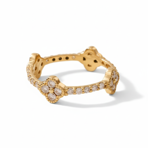 Anillo Bloom en Oro Amarillo 18K con Moissanites